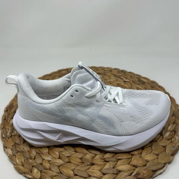 Asics Shoes - ASICS Novablast 5 Running Shoes White Grey Size 6.5 Women's